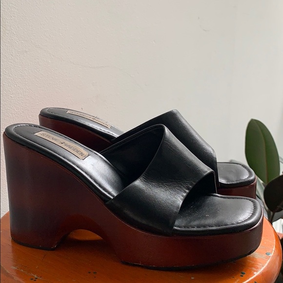 black leather chunky sandals